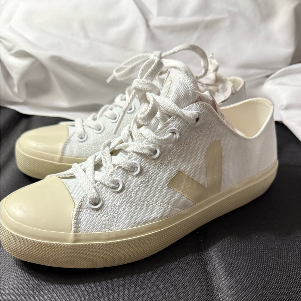 Veja “New”Wata II Low Top Sneaker (Women) 41 W/Size 10 Men/Size 8